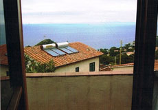 Terrasse mit Blick auf das Meer, Ferienhaus in Zanca